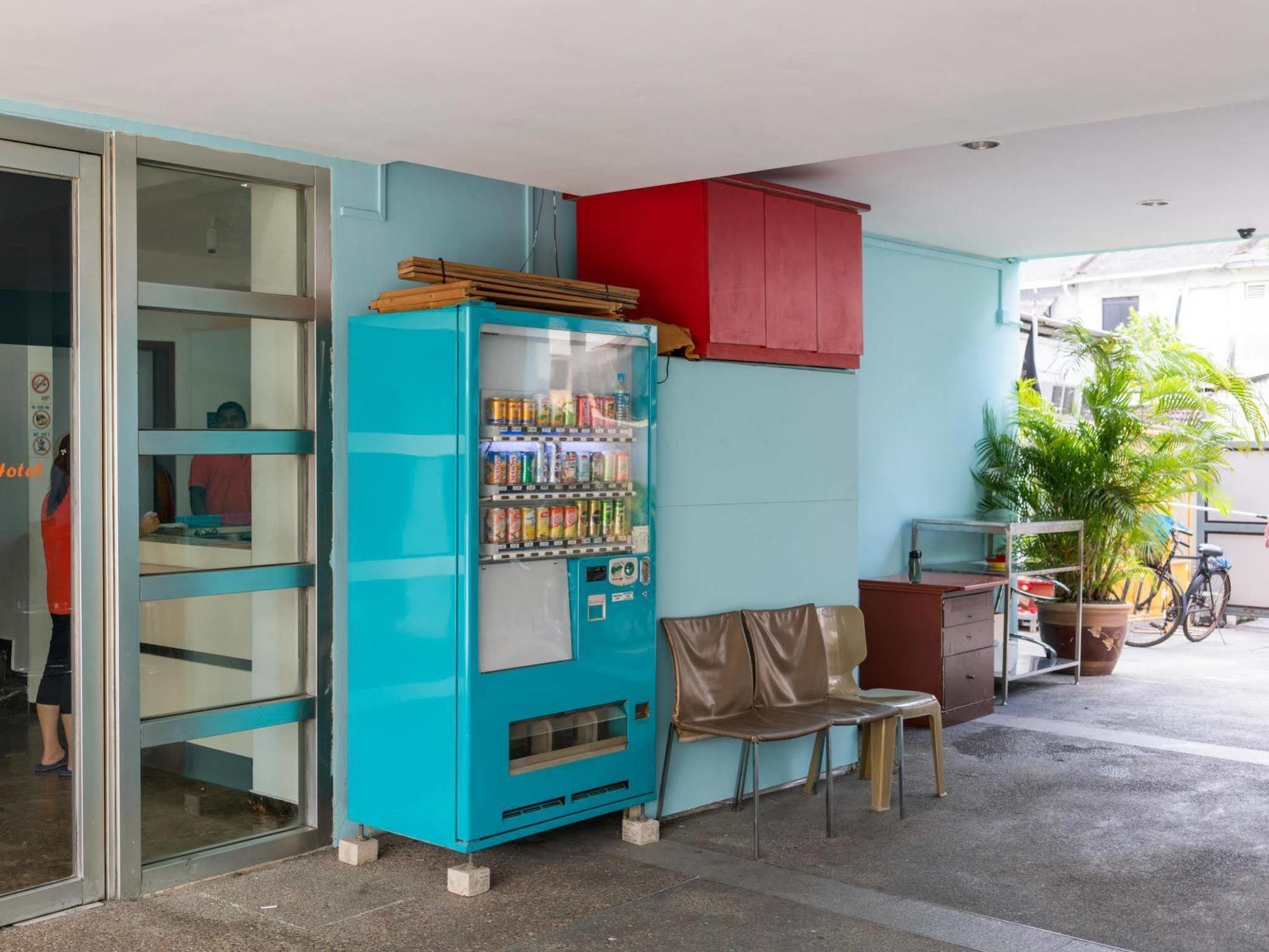 Budgetone Hotel Сингапур Екстериор снимка